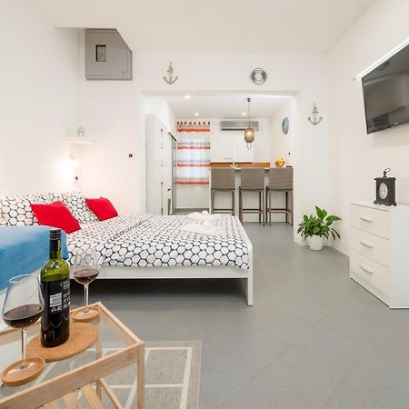 Studio apartment Sesula Spalato Esterno foto