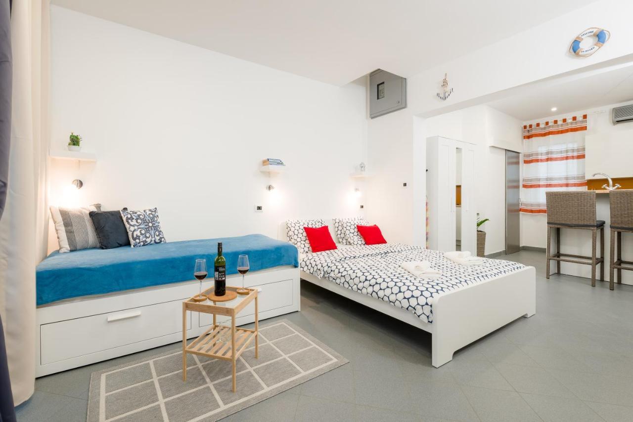 Studio apartment Sesula Spalato Esterno foto