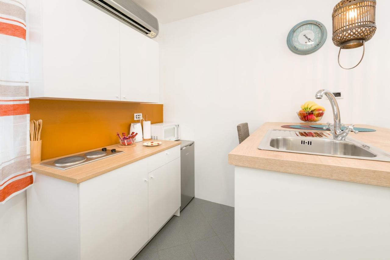 Studio apartment Sesula Spalato Esterno foto